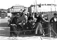 Embarque de emigrantes en La Corua a principios del siglo XX